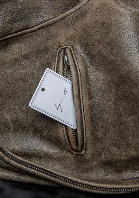 ateapic-location.ch: image-7 de livre par étudiants de ECAL, Rose Graf et Louise Taponner